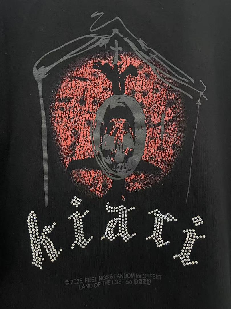 Paly Hollywood Kitti Globe Rhinestone Graphic Cropped T-Shirt