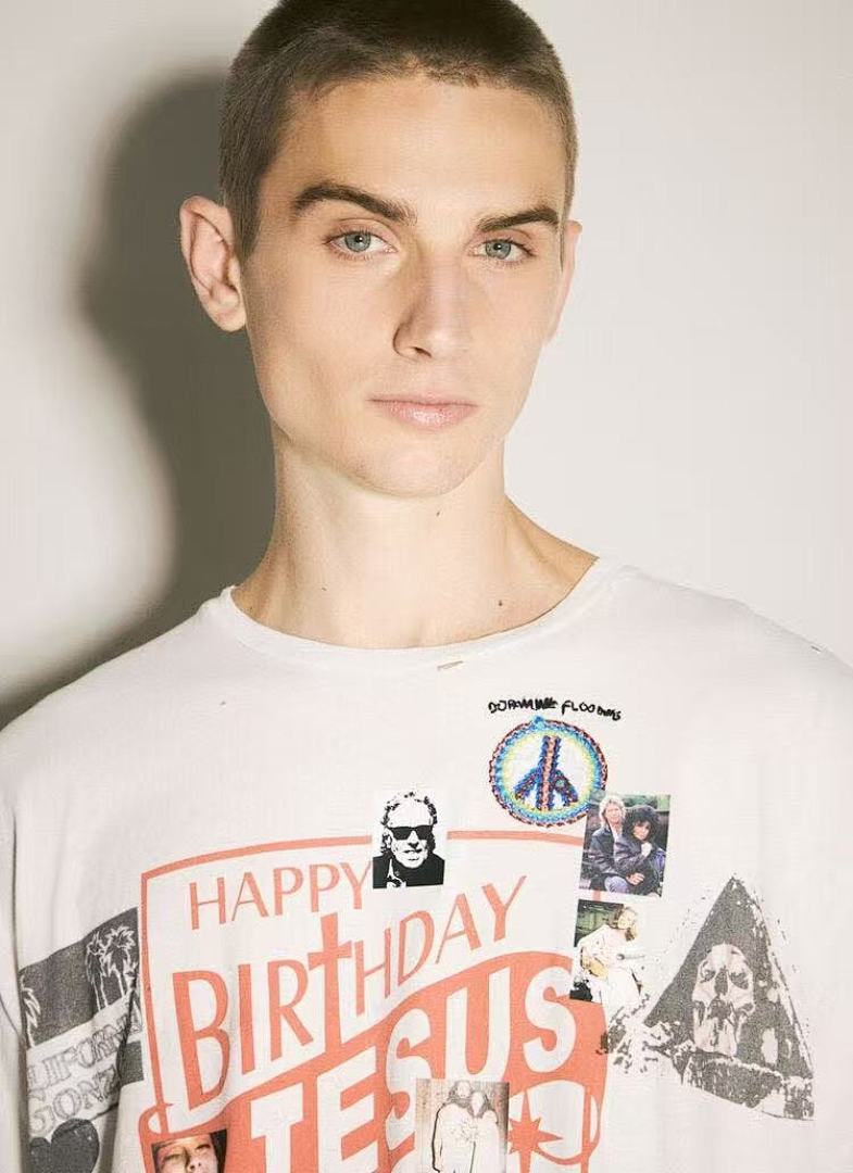 Paly Hollywood Happy Birthday Jesus Graphic Cropped T-Shirt