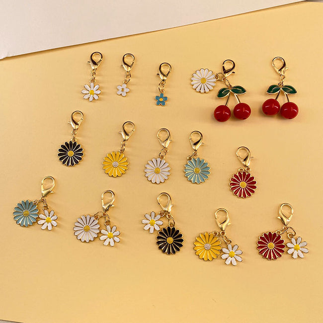 Tem Amazon Xiyin Daisy Oil Drop Fruit Cherry Keychain Hover Image
