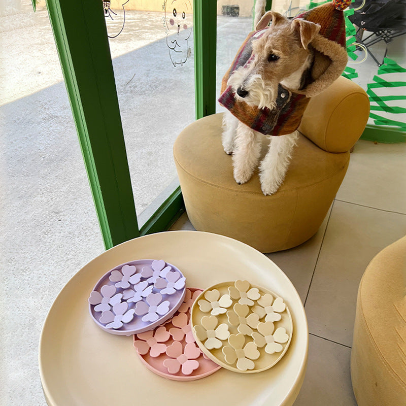 Petal Shape Dog Licking Mat Round Pet Licking